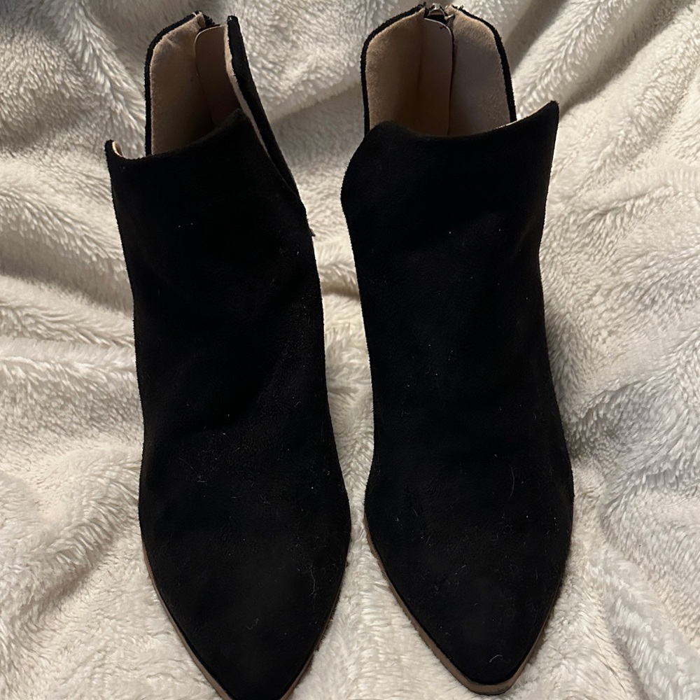 Elegant Black Ankle Boots